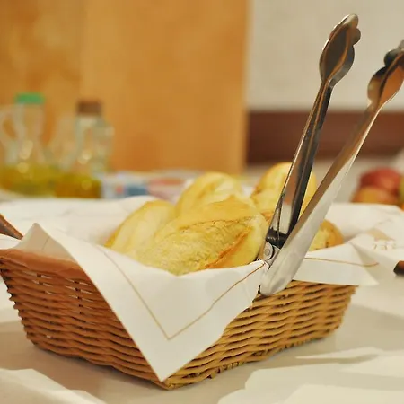 Alguer Camp Nou Hotel 2*