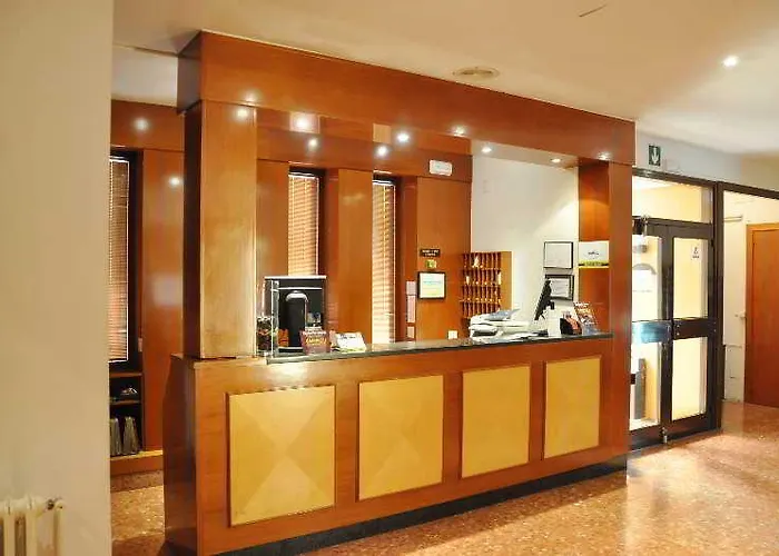 Alguer Camp Nou Hotel 2*